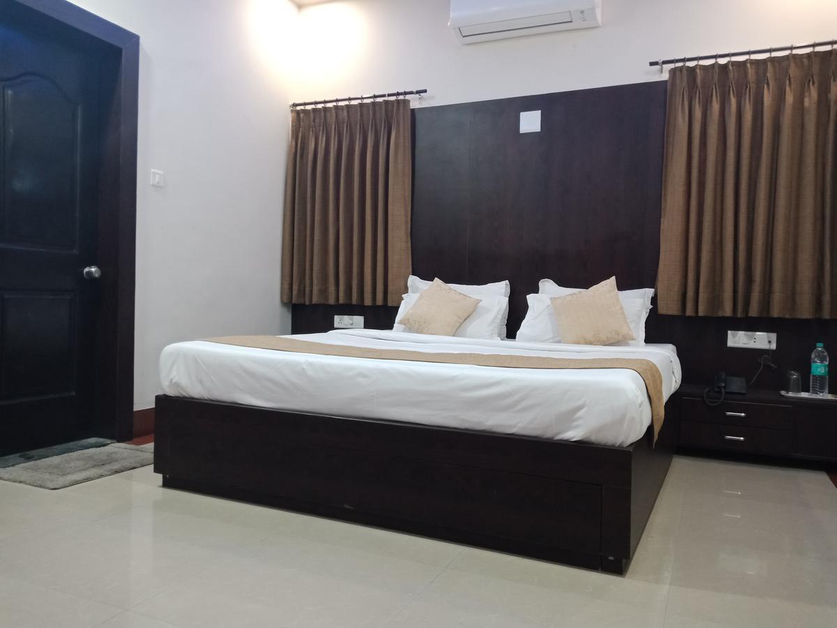 Hotel Nilay Dwārka Dış mekan fotoğraf