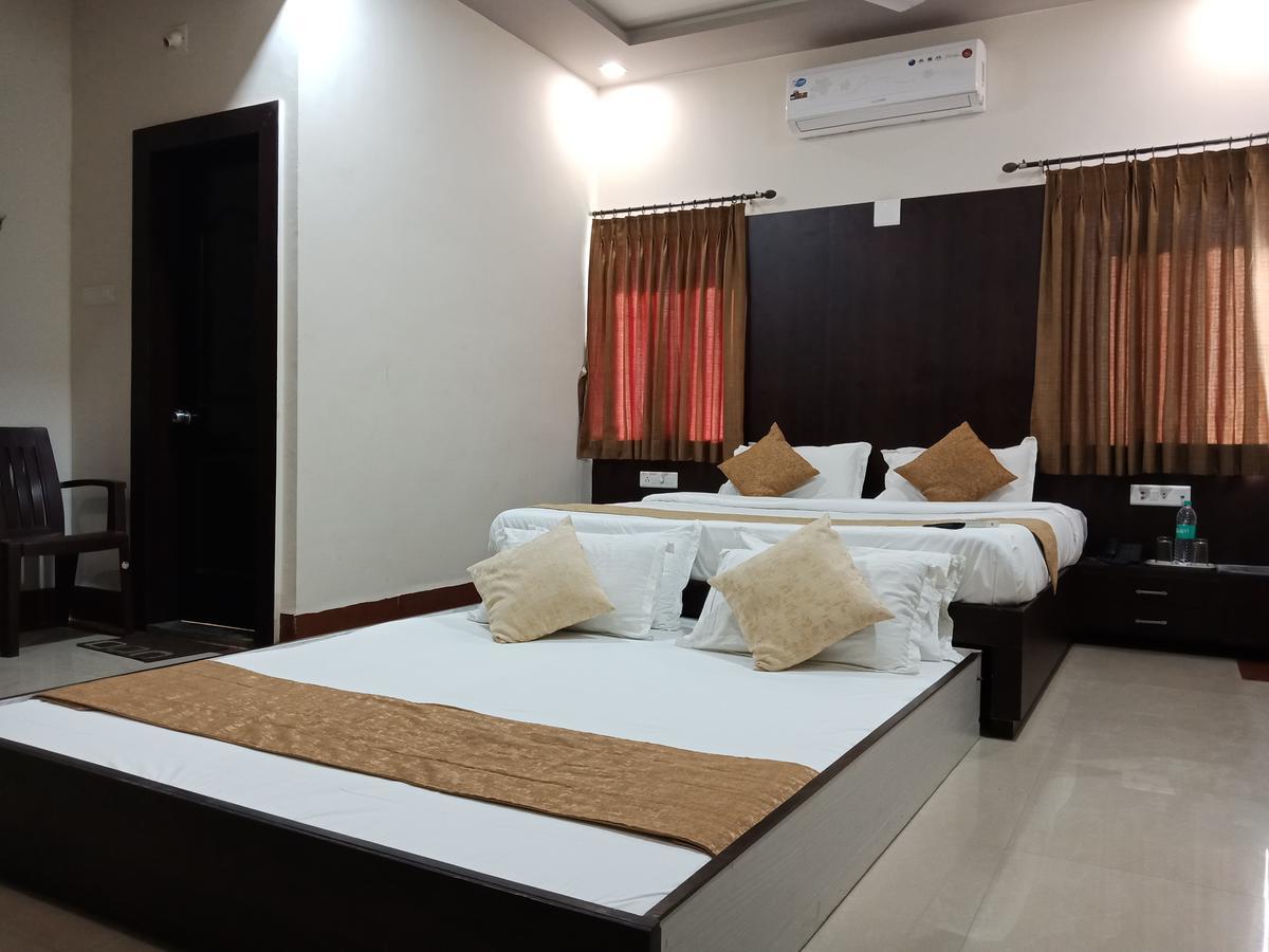 Hotel Nilay Dwārka Dış mekan fotoğraf
