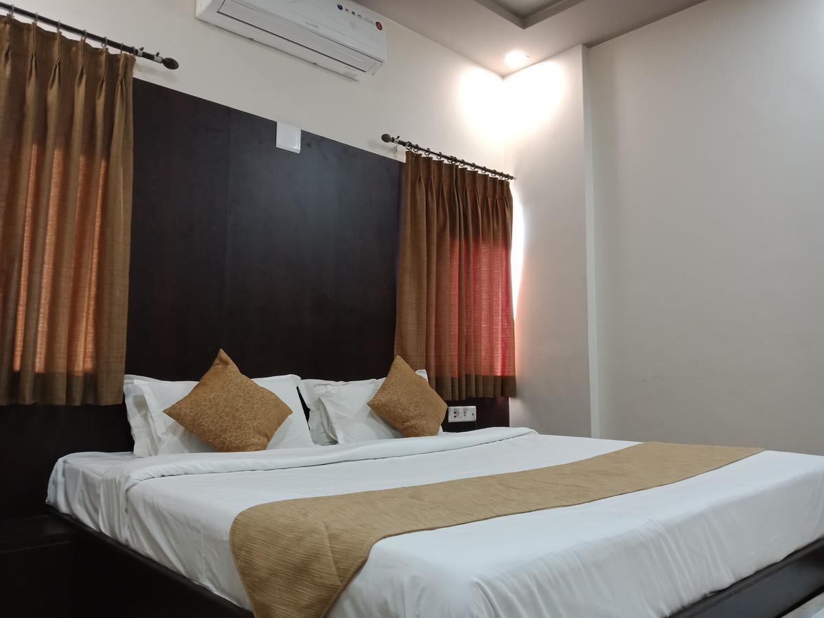 Hotel Nilay Dwārka Dış mekan fotoğraf