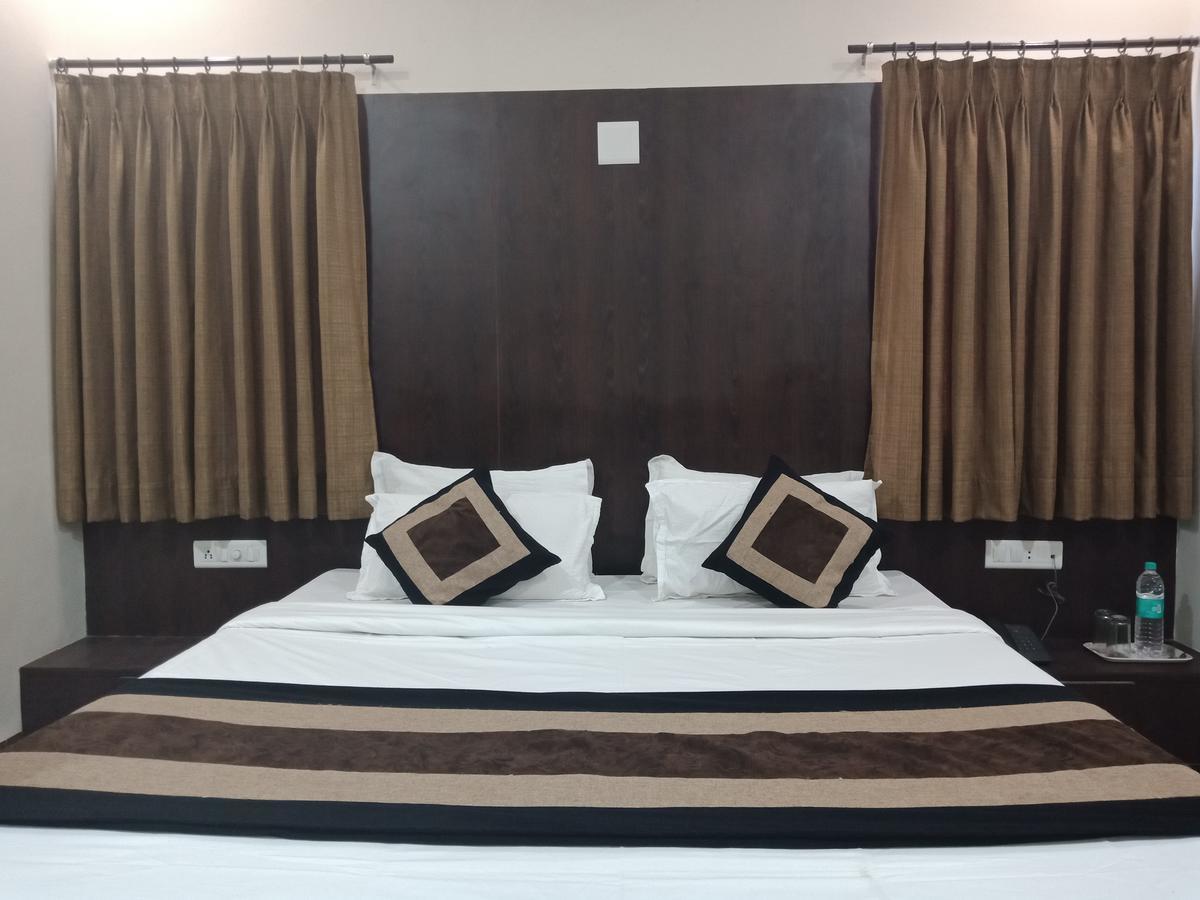 Hotel Nilay Dwārka Dış mekan fotoğraf