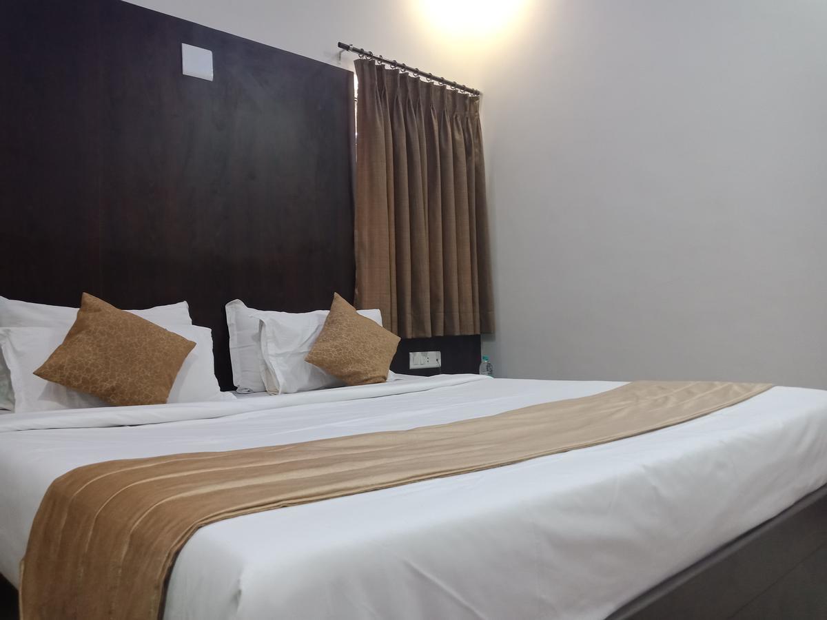 Hotel Nilay Dwārka Dış mekan fotoğraf