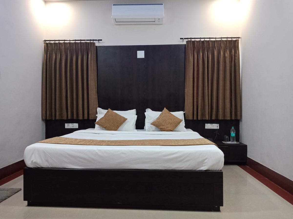 Hotel Nilay Dwārka Dış mekan fotoğraf